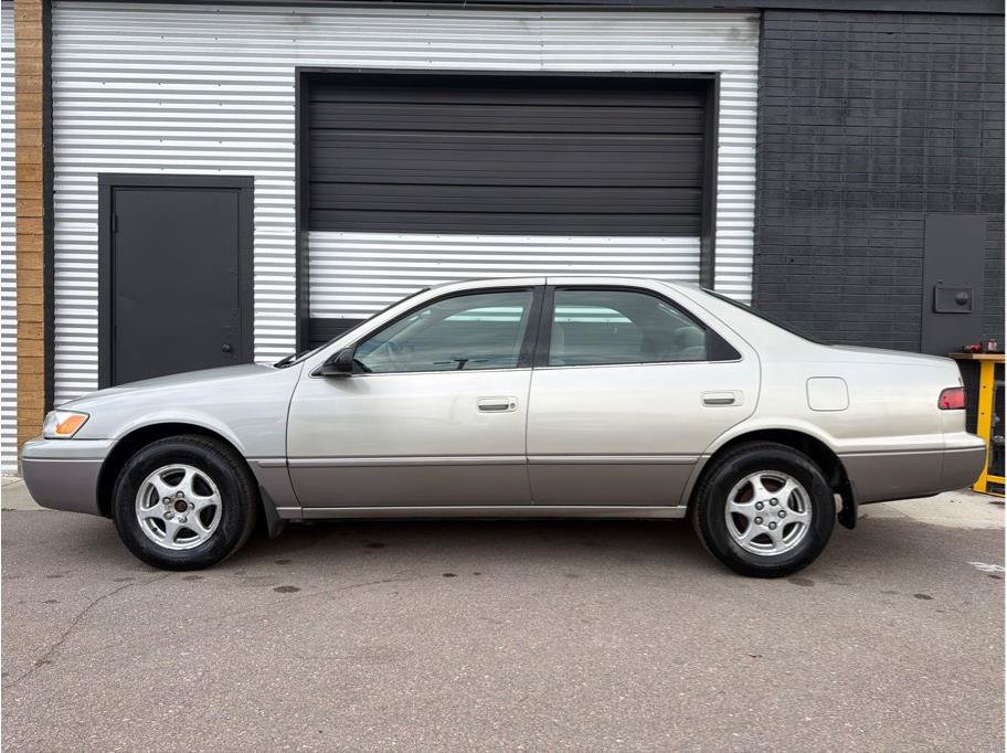 Used 1999 Toyota Camry LE w/ Appearance Pkg + VP FWD image 7