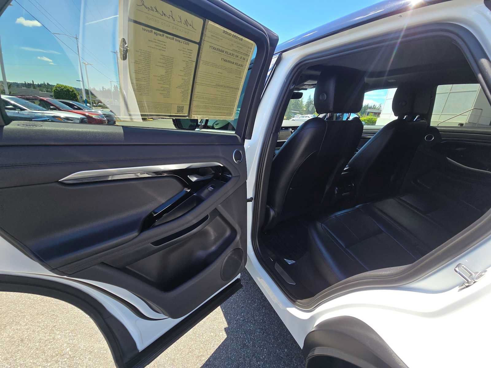 Used 2023 Land Rover Range Rover Evoque R-Dynamic SE AWD/4WD image 15