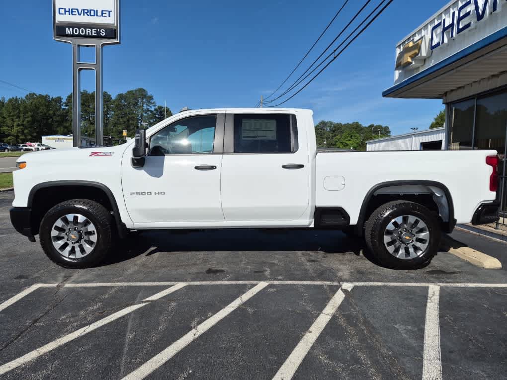 New 2026 Chevrolet Silverado 2500 Custom w/ Custom Value Package AWD/4WD image 4
