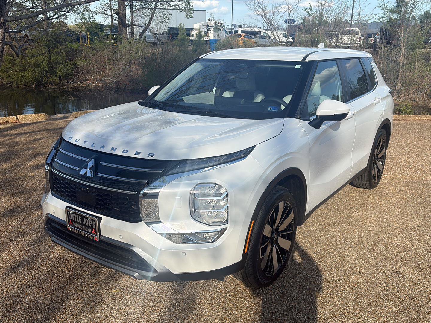 New 2026 Mitsubishi Outlander SE AWD/4WD image 12