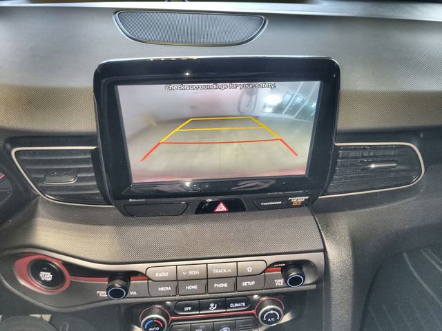 Used 2020 Hyundai Veloster Turbo image 17