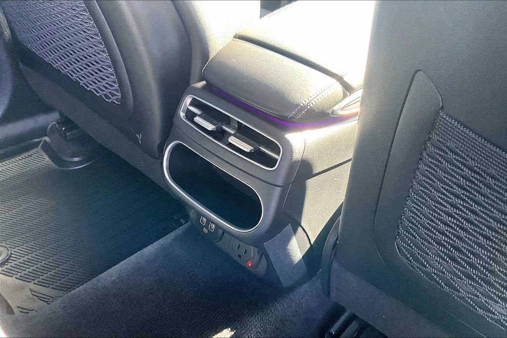 Used 2023 Genesis GV70 2.5T w/ Advanced Package image 34