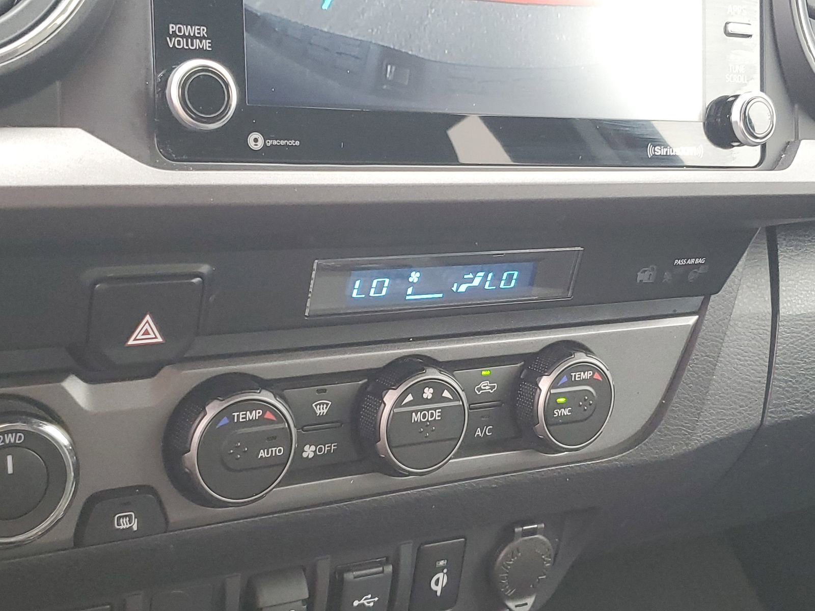 Certified 2023 Toyota Tacoma TRD Off-Road image 28