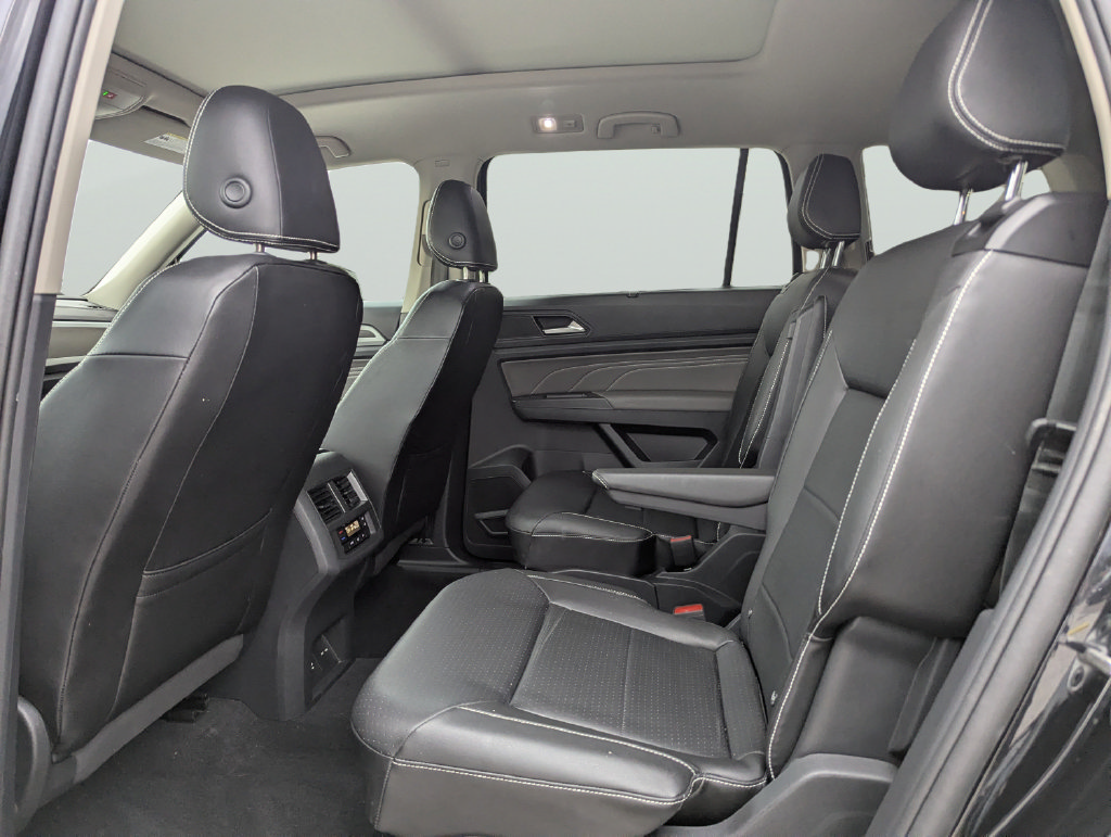 Certified 2023 Volkswagen Atlas SE w/ Panoramic Sunroof Package AWD/4WD image 18