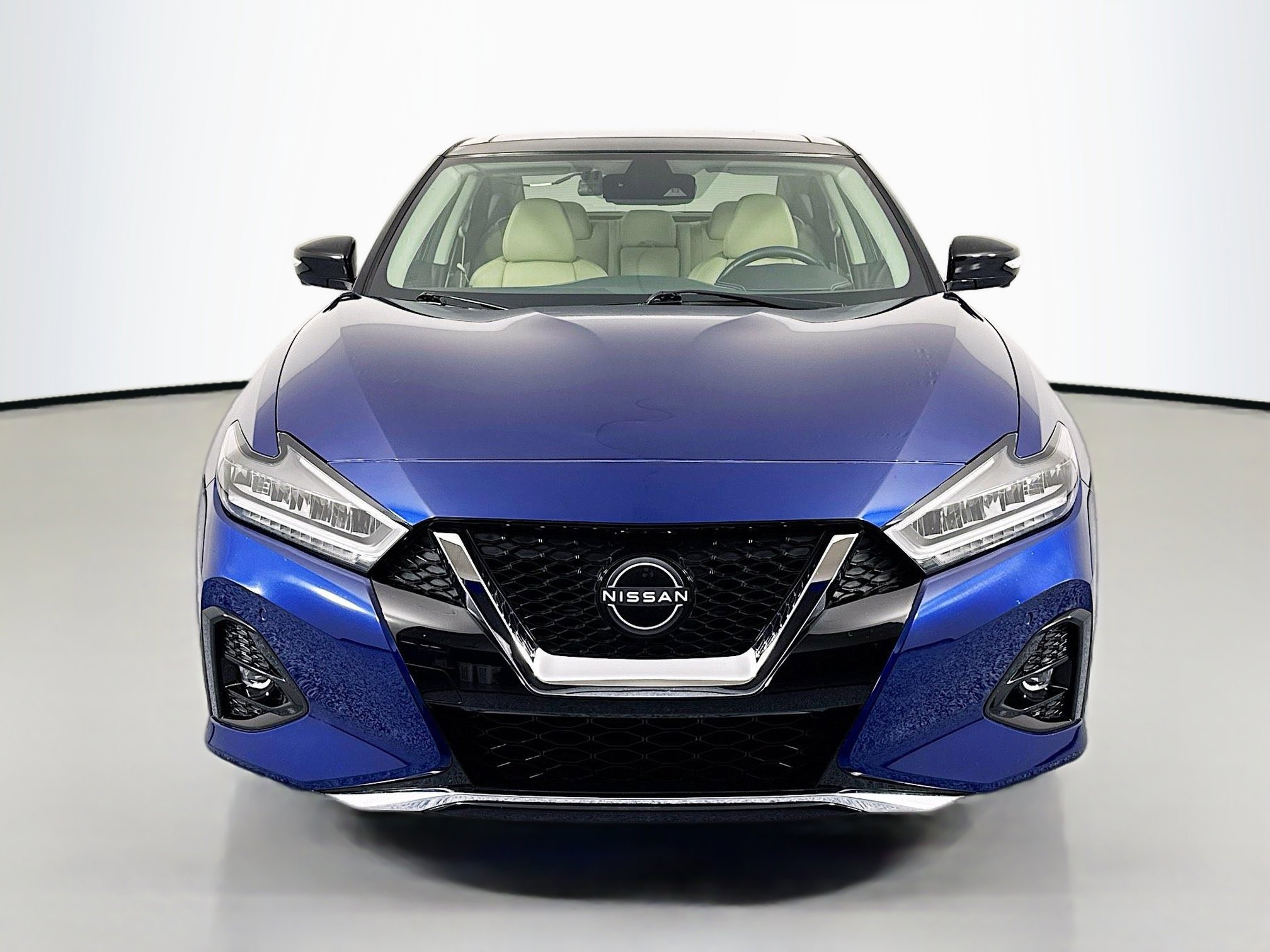 Used 2023 Nissan Maxima Platinum w/ Sport Mat Group video 2