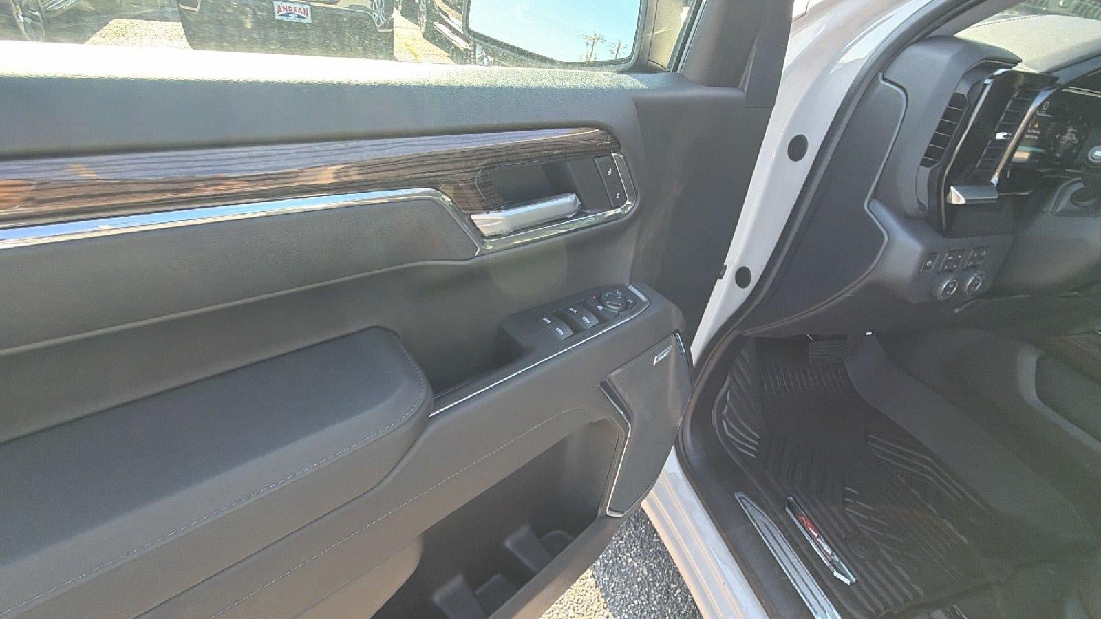 New 2026 Chevrolet Silverado 1500 RST w/ RST All Star Premium Package AWD/4WD image 15