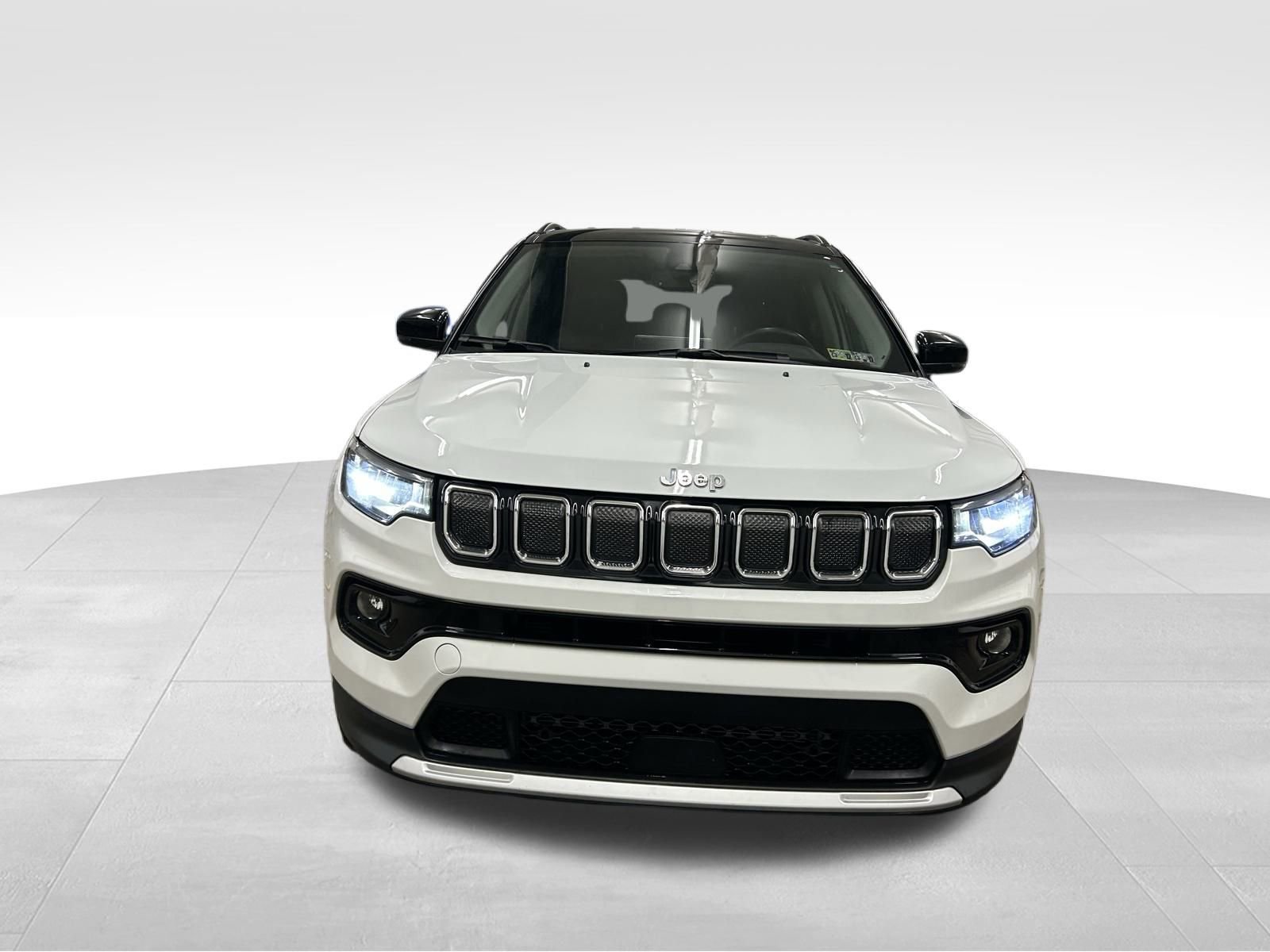 Certified 2022 Jeep Compass Limited image 9