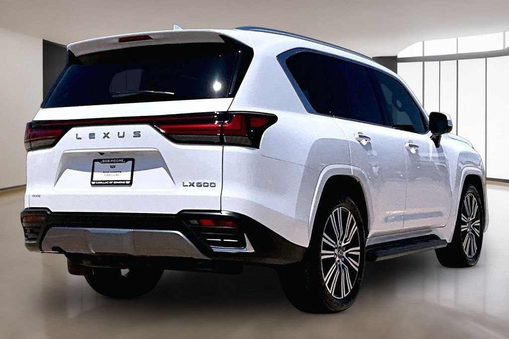 Used 2024 Lexus LX 600 4WD w/ Luxury Package image 2