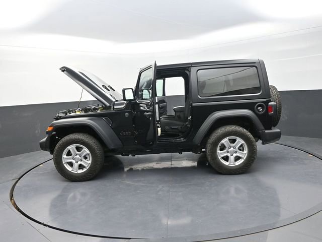 Used 2023 Jeep Wrangler Sport S image 30