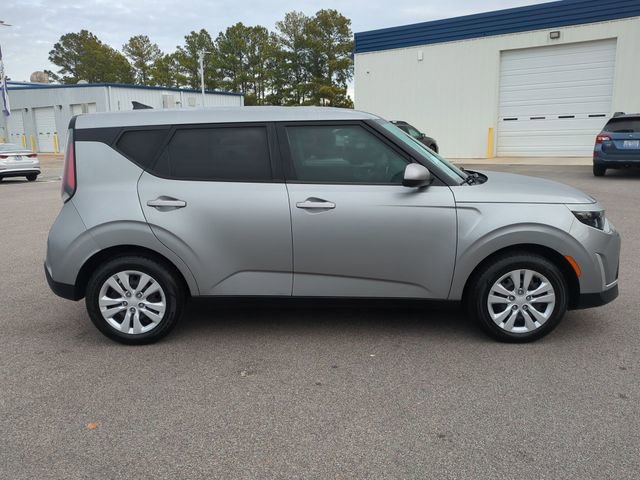 Used 2023 Kia Soul LX video 2