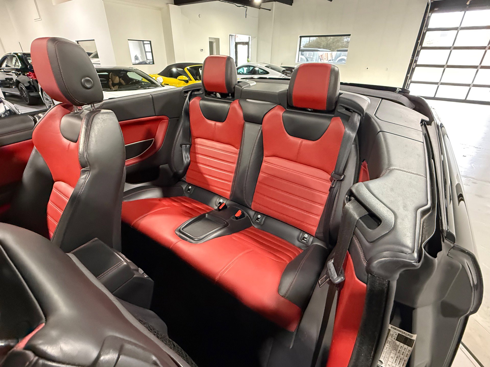 Used 2018 Land Rover Range Rover Evoque HSE Dynamic image 29