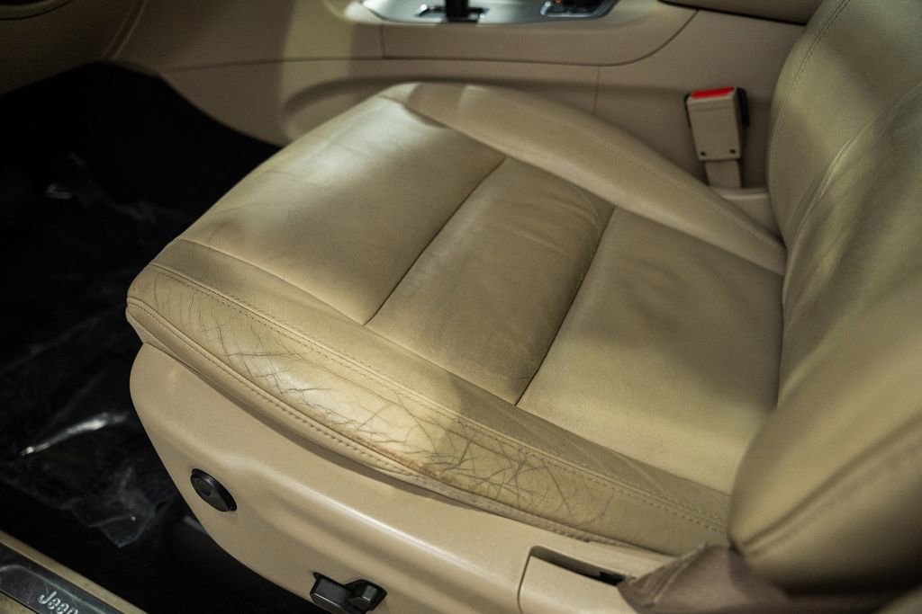 Used 2014 Jeep Grand Cherokee Limited image 41