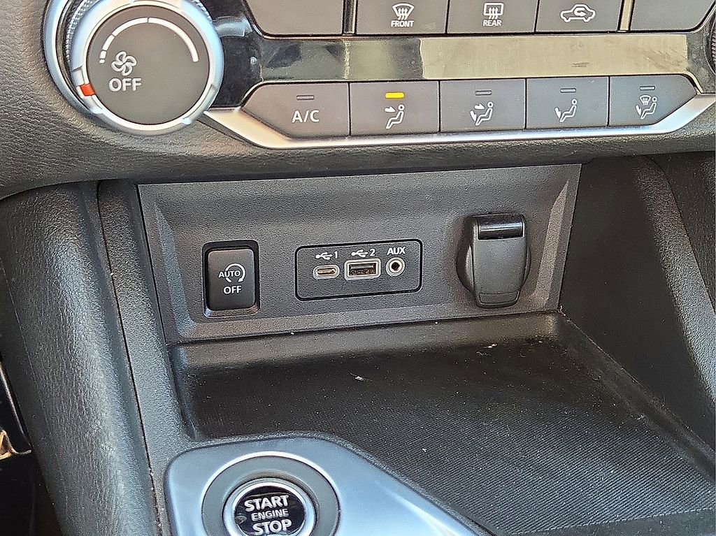 Used 2024 Nissan Sentra SV image 30