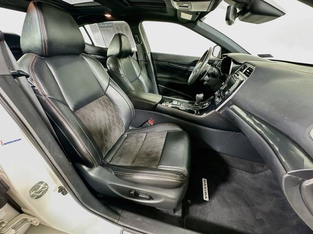 Used 2023 Nissan Maxima SR w/ Sport Mat Group FWD image 33