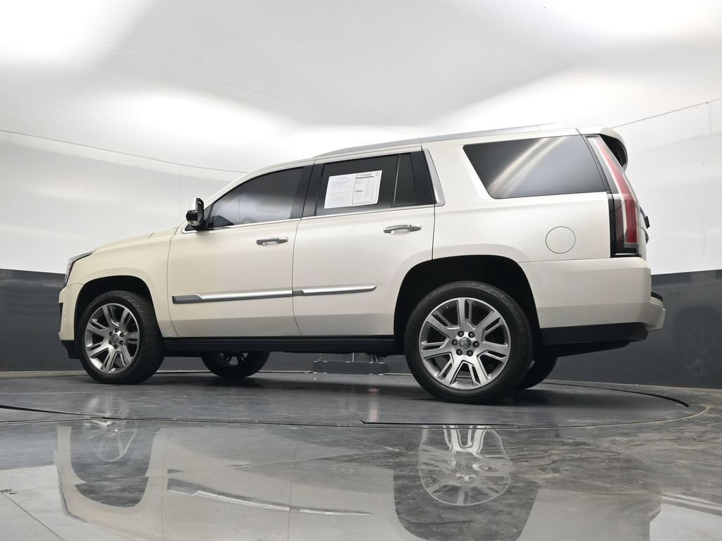 Used 2015 Cadillac Escalade Premium RWD image 37