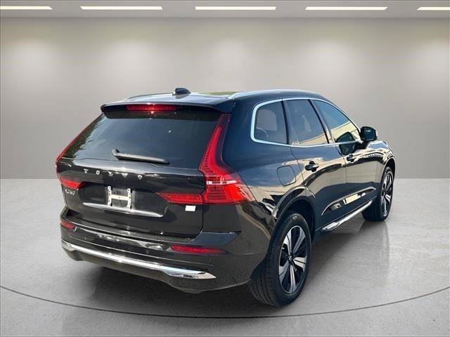 Used 2023 Volvo XC60 T8 Plus AWD/4WD image 5
