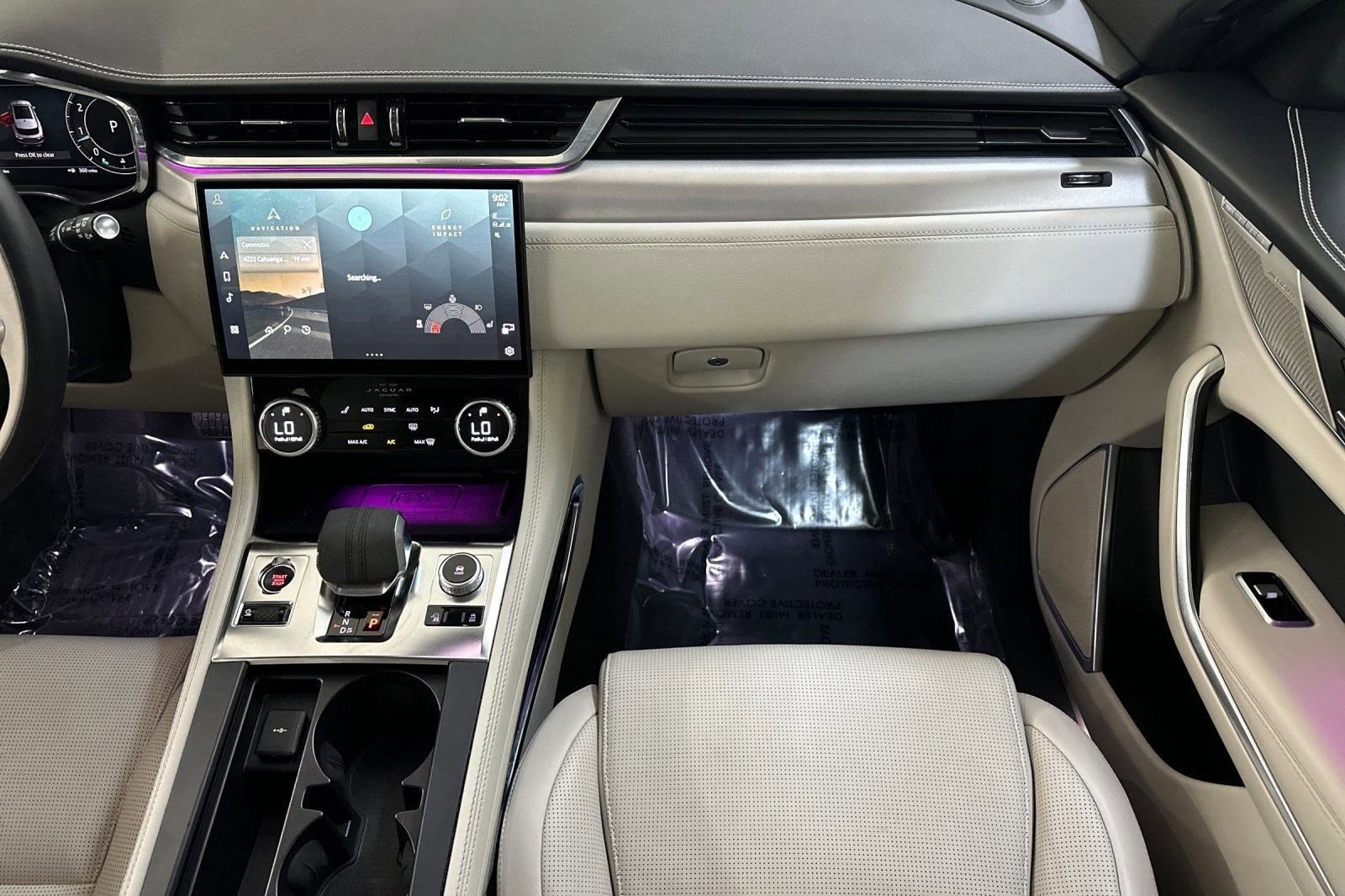 Used 2024 Jaguar F-PACE R-Dynamic S image 30