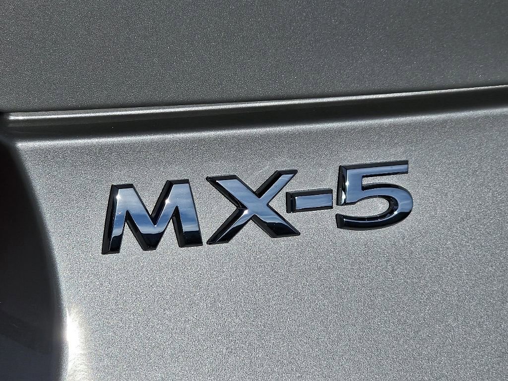 Certified 2022 MAZDA MX-5 Miata Grand Touring w/ Weather Package RWD image 14