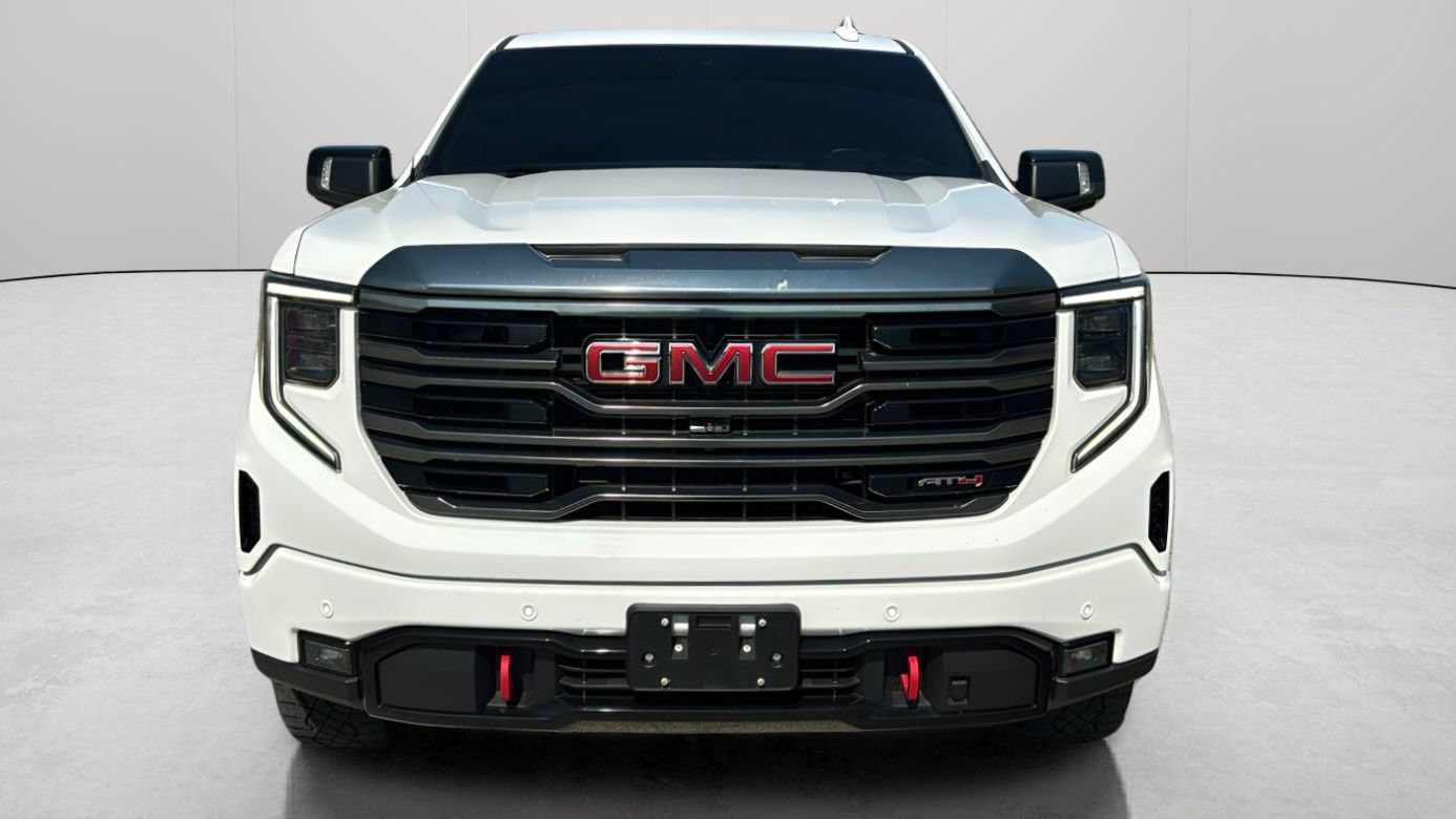 Used 2023 GMC Sierra 1500 AT4 w/ Technology Package AWD/4WD image 11