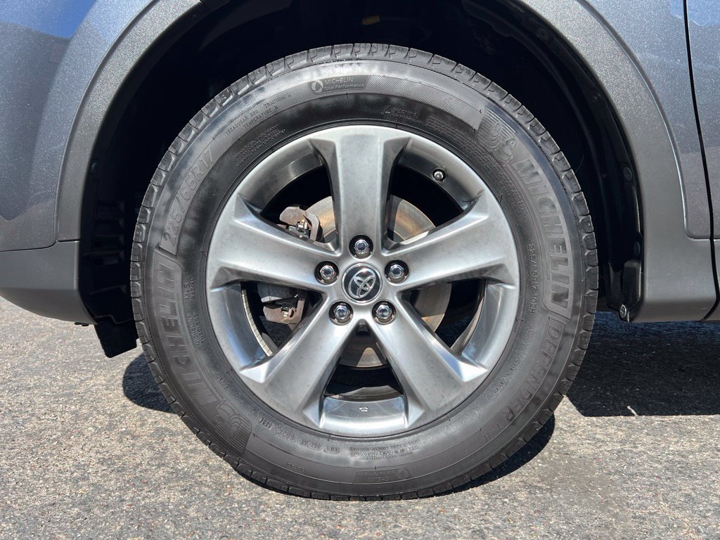 Used 2015 Toyota RAV4 XLE FWD image 9