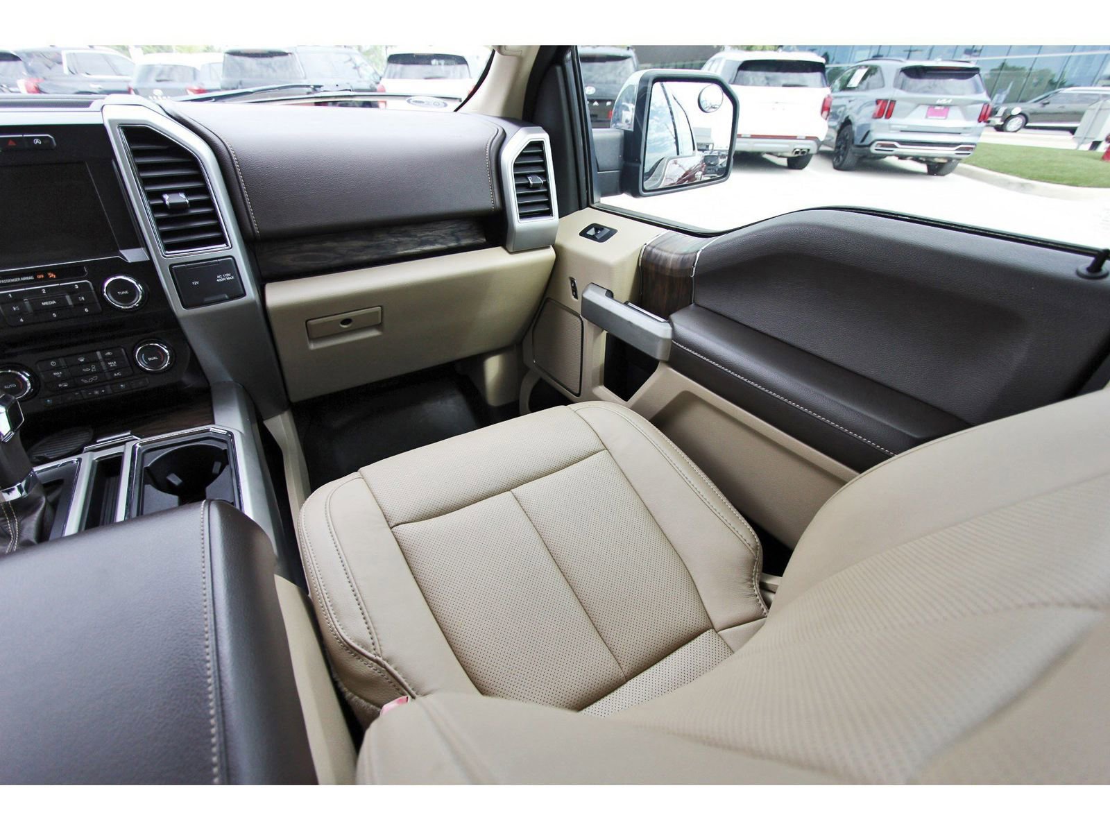 Used 2018 Ford F150 Lariat RWD image 12