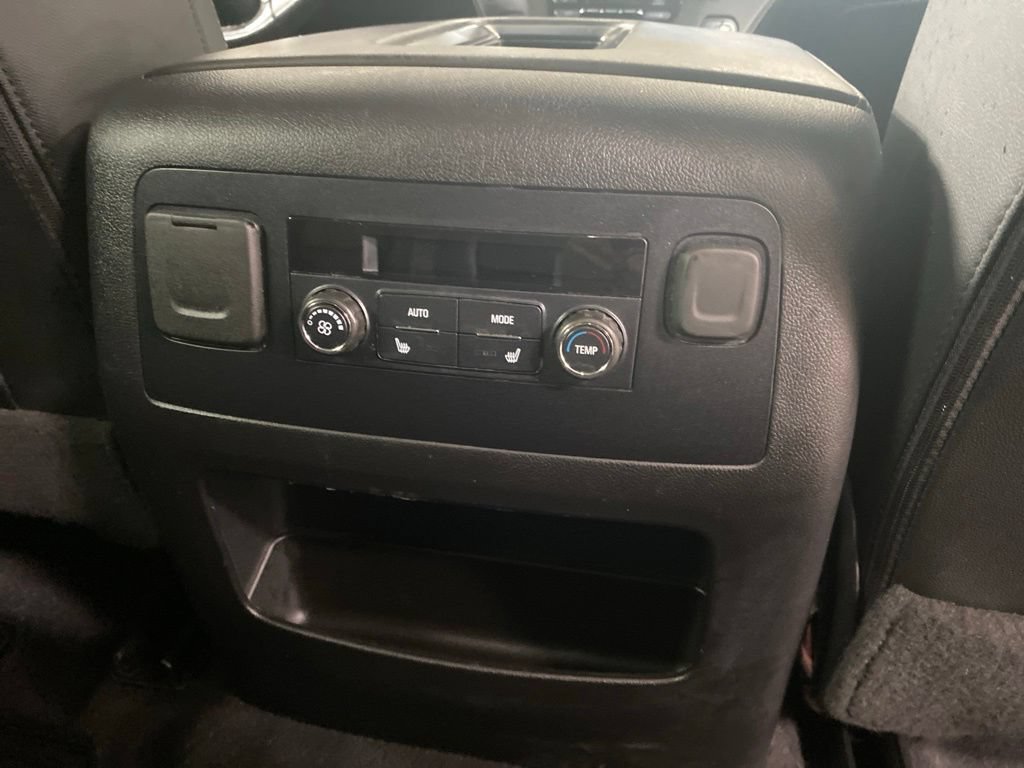 Used 2020 Chevrolet Tahoe LT w/ Luxury Package AWD/4WD image 26