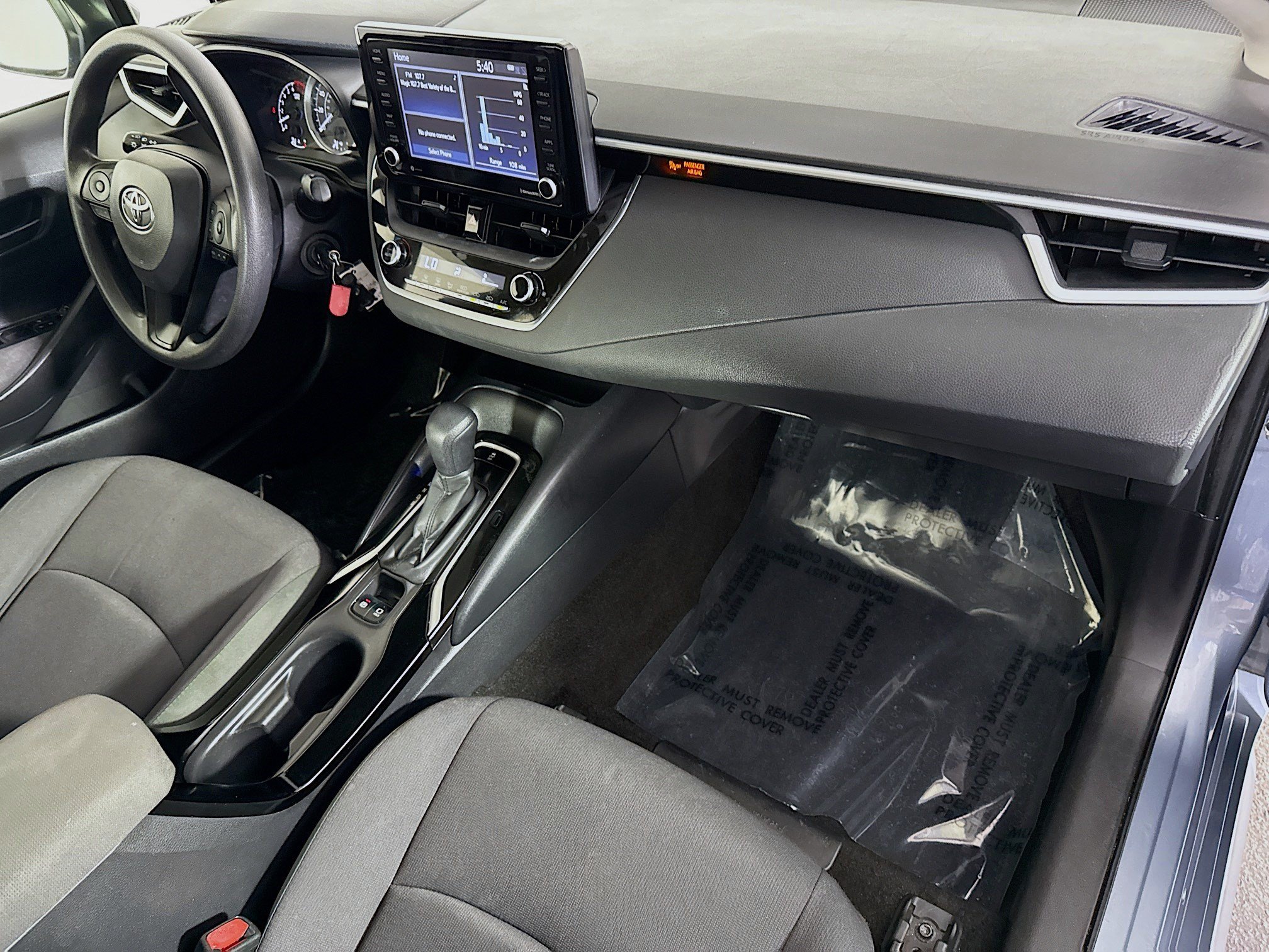 Used 2022 Toyota Corolla LE FWD image 29