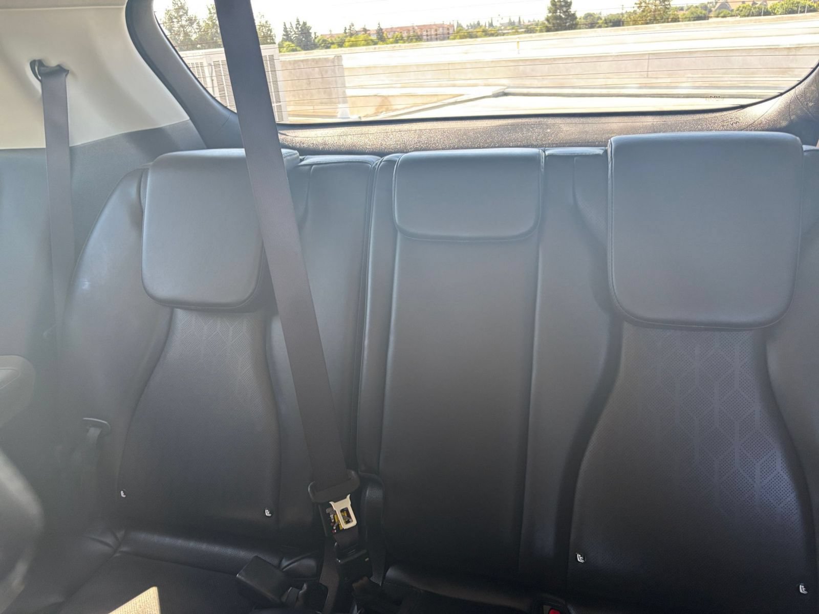 Used 2026 Kia Carnival FWD image 31