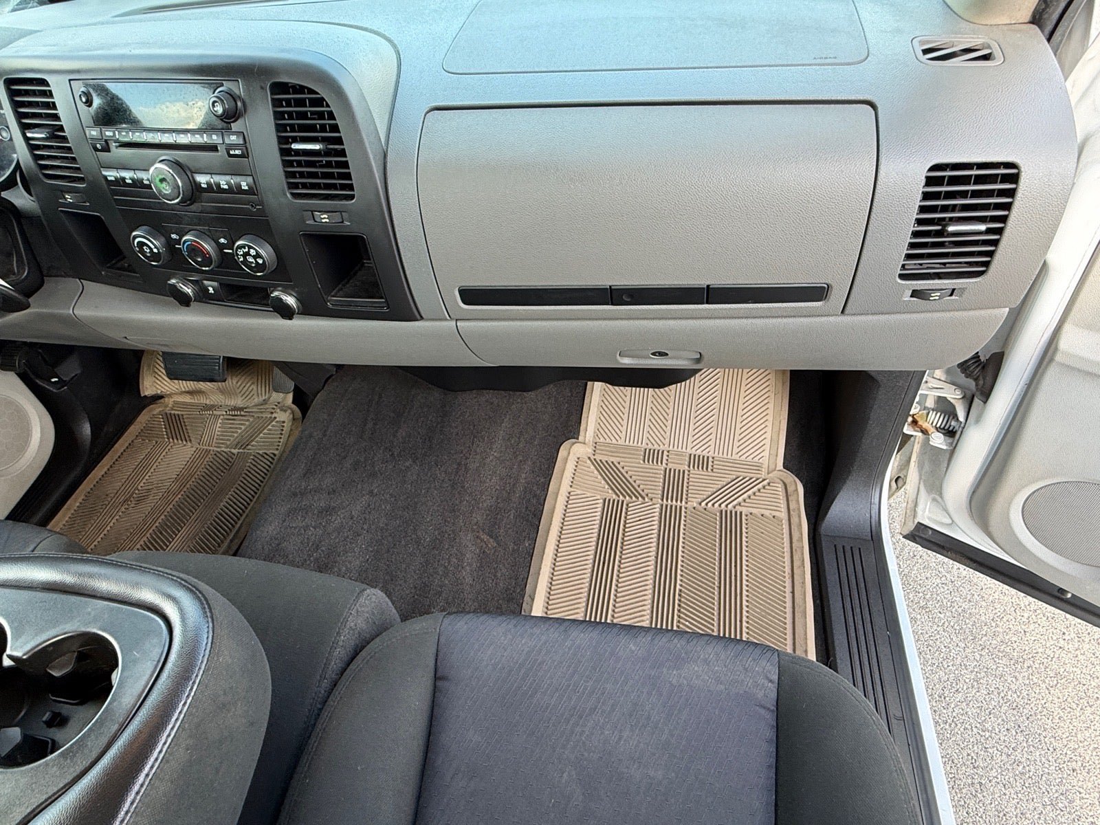 Used 2011 Chevrolet Silverado 1500 W/T w/ LS Package RWD image 16