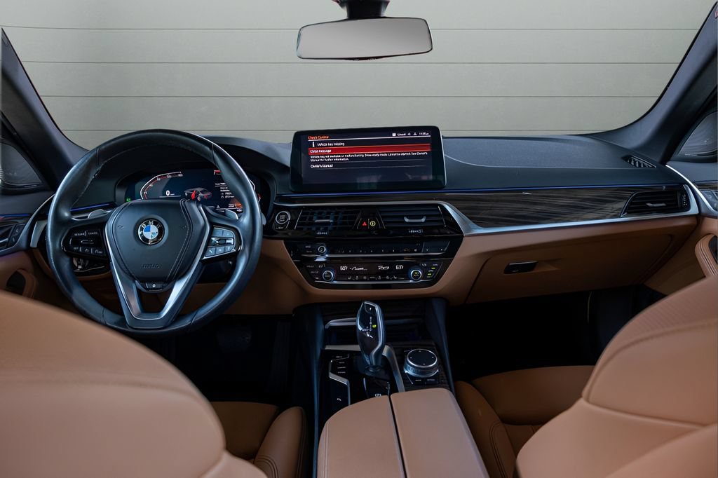 Used 2023 BMW 530i xDrive w/ Premium Package AWD/4WD image 28