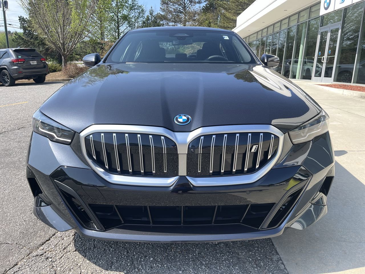 Used 2026 BMW i5 eDrive40 w/ M Sport Package RWD image 10
