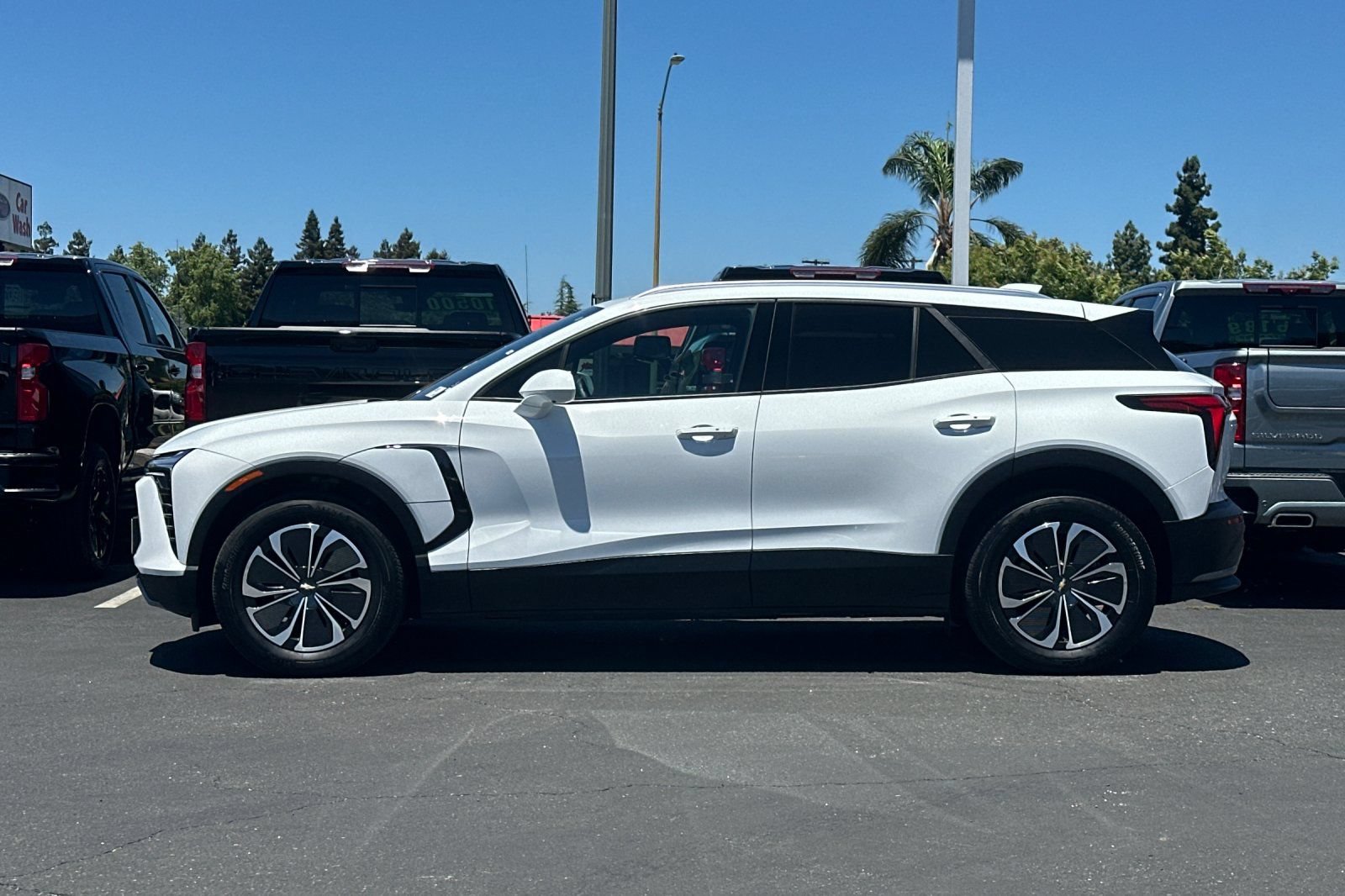 Used 2024 Chevrolet Blazer EV LT AWD/4WD image 7