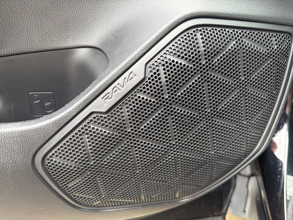 Used 2023 Toyota RAV4 XLE image 30