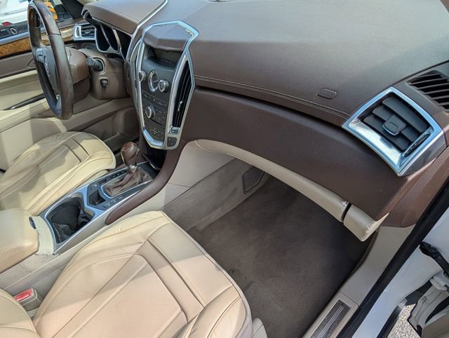 Used 2012 Cadillac SRX Luxury image 17