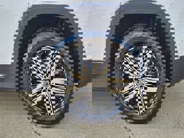 Used 2023 Mercedes-Benz EQB 250+ EQB 250+ w/ Exclusive Package image 12