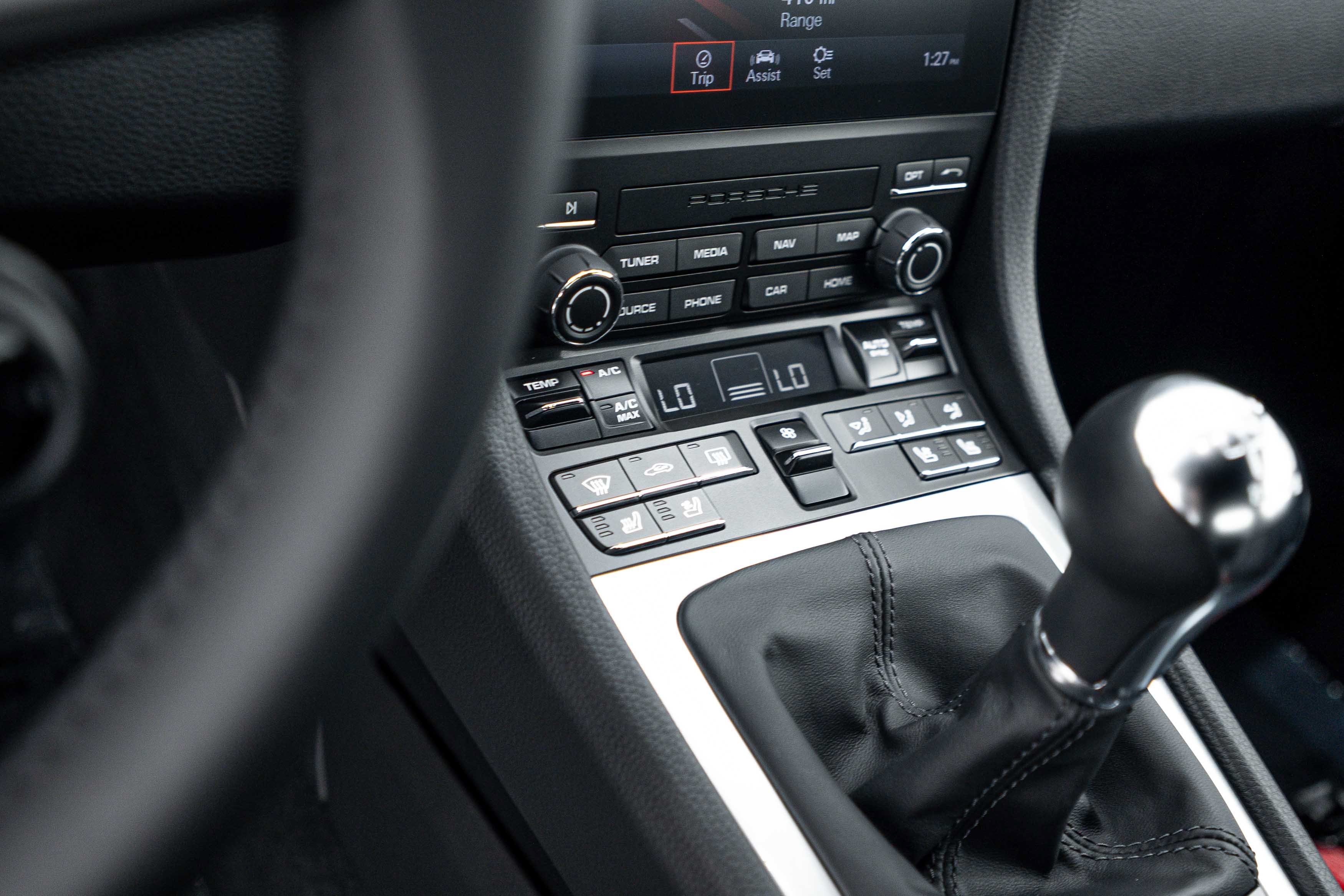 Certified 2025 Porsche 718 Cayman S RWD image 21
