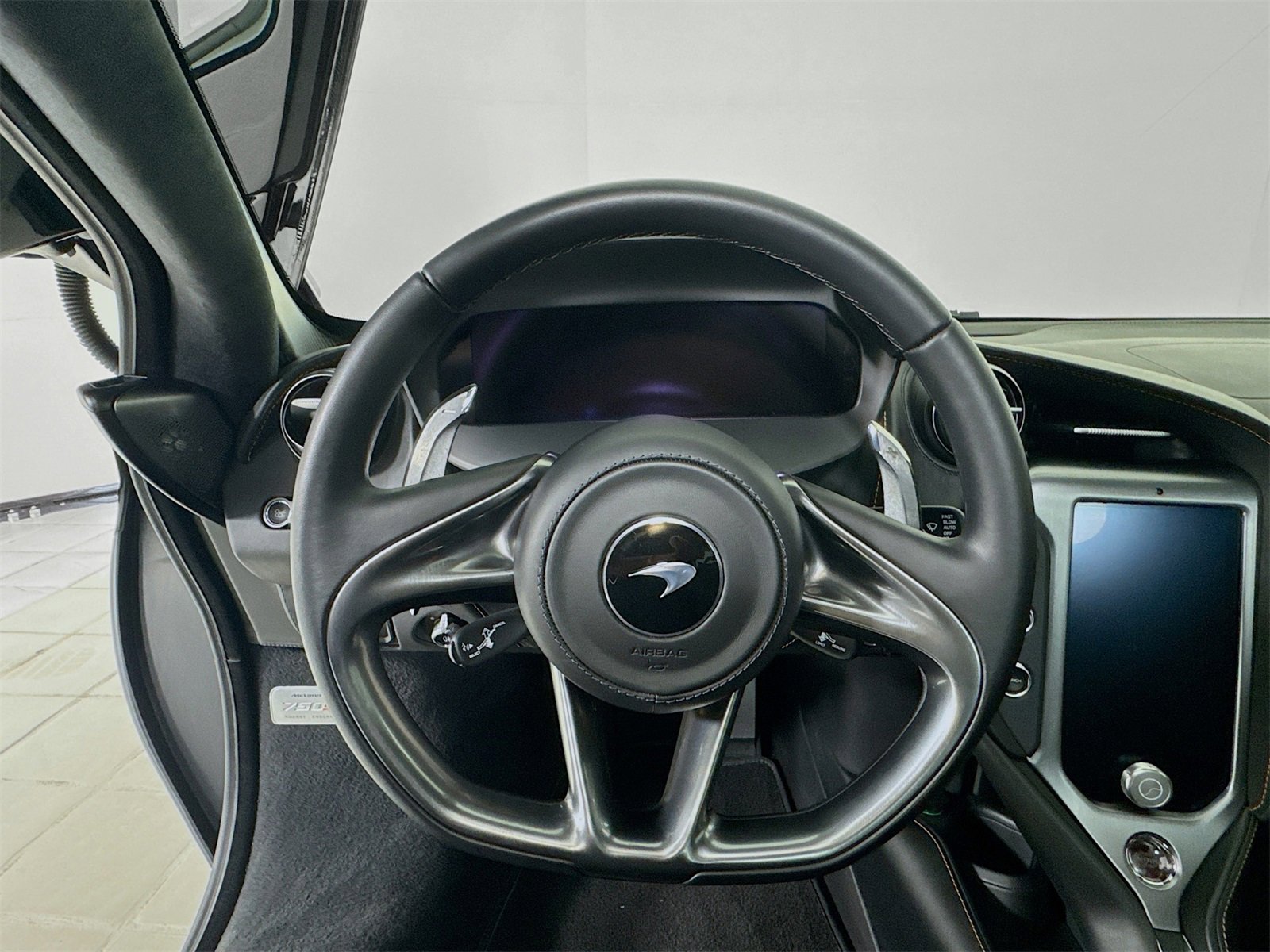 Used 2024 McLaren 750S image 11