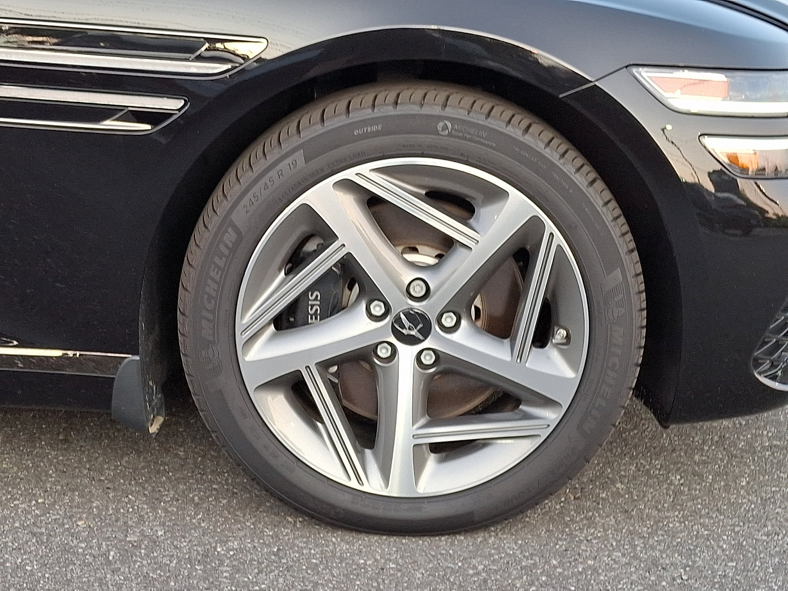 Certified 2025 Genesis G80 3.5T Sport AWD/4WD image 8