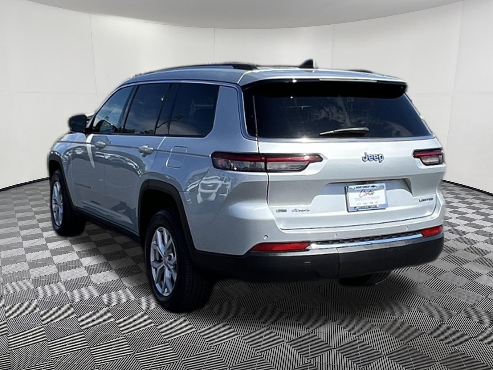 Used 2021 Jeep Grand Cherokee L Limited AWD/4WD image 4
