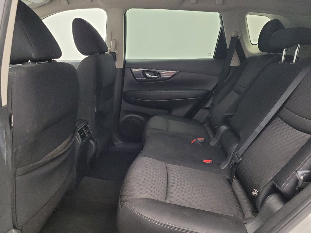 Used 2020 Nissan Rogue SV AWD/4WD image 18