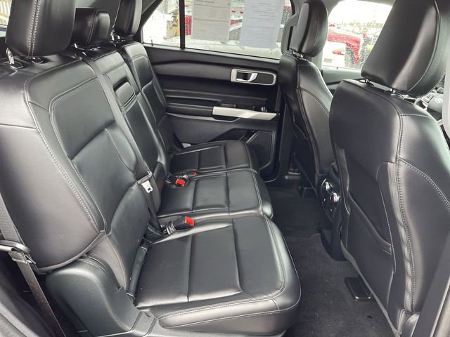 Used 2021 Ford Explorer XLT w/ Equipment Group 202A image 24