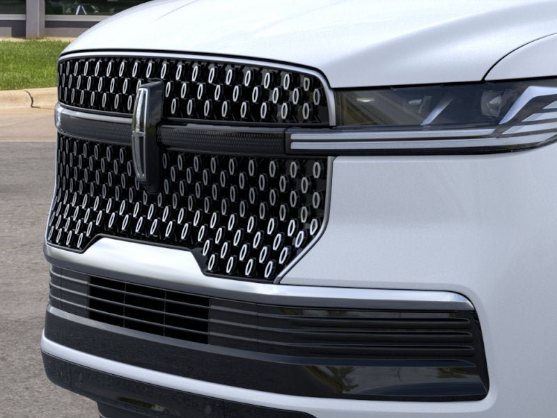 New 2026 Lincoln Navigator L Reserve AWD/4WD image 17