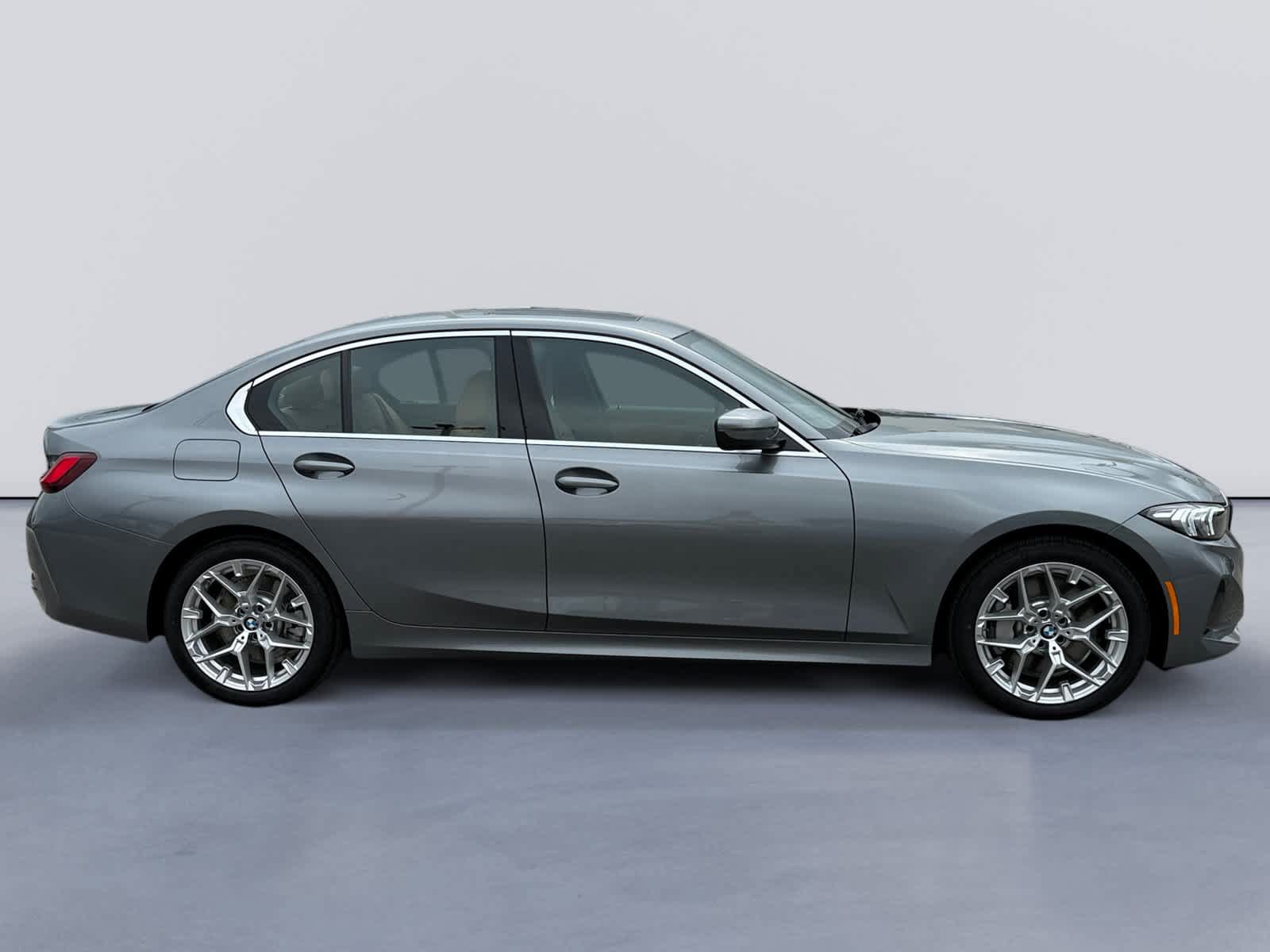 New 2026 BMW 330i Sedan w/ Convenience Package RWD image 2
