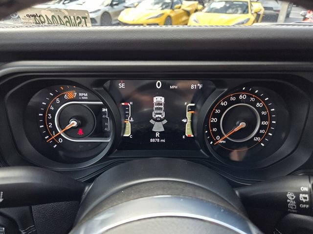 Used 2025 Jeep Wrangler Sahara image 28