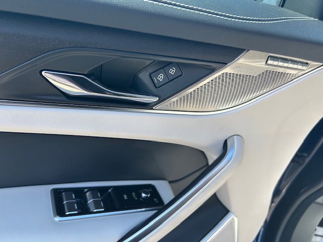 New 2025 Jaguar F-PACE R-Dynamic S image 14