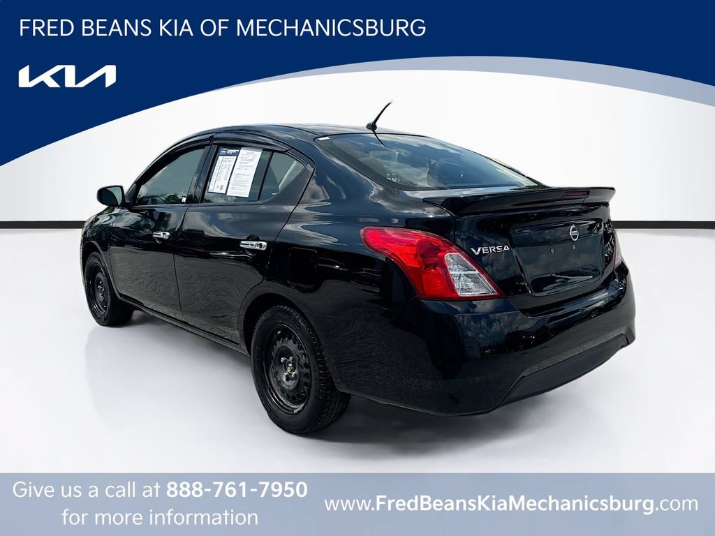 Used 2018 Nissan Versa SV FWD image 5