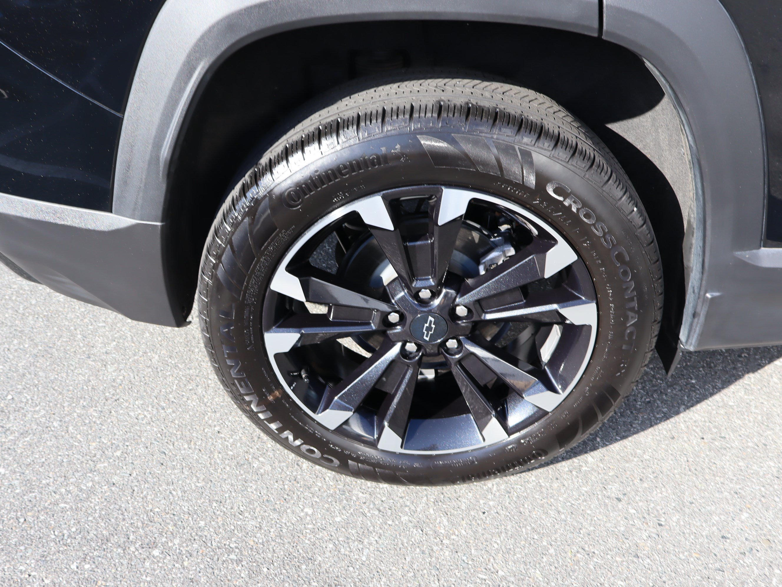 Used 2025 Chevrolet Equinox RS w/ Convenience Package III FWD image 40