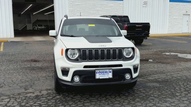 Used 2019 Jeep Renegade Latitude w/ Cold Weather Group image 3