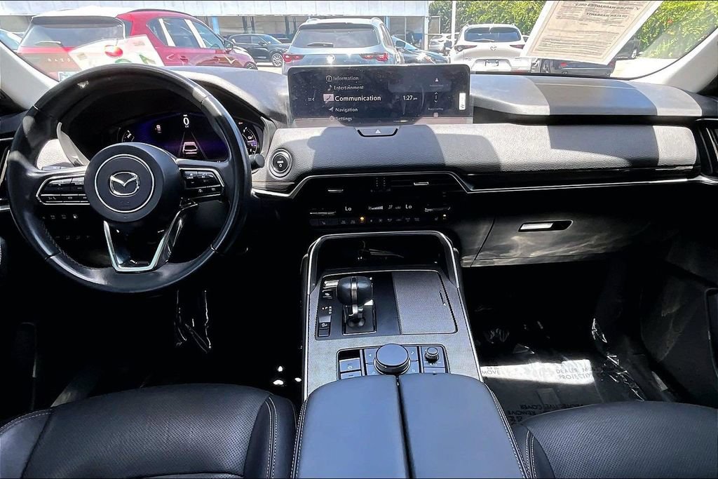 Certified 2025 MAZDA CX-70 Plug-In Hybrid w/ Premium Pkg AWD/4WD image 11