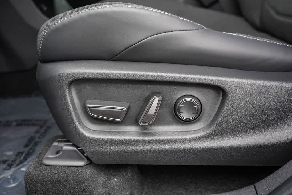 New 2026 Toyota C-HR AWD/4WD image 20